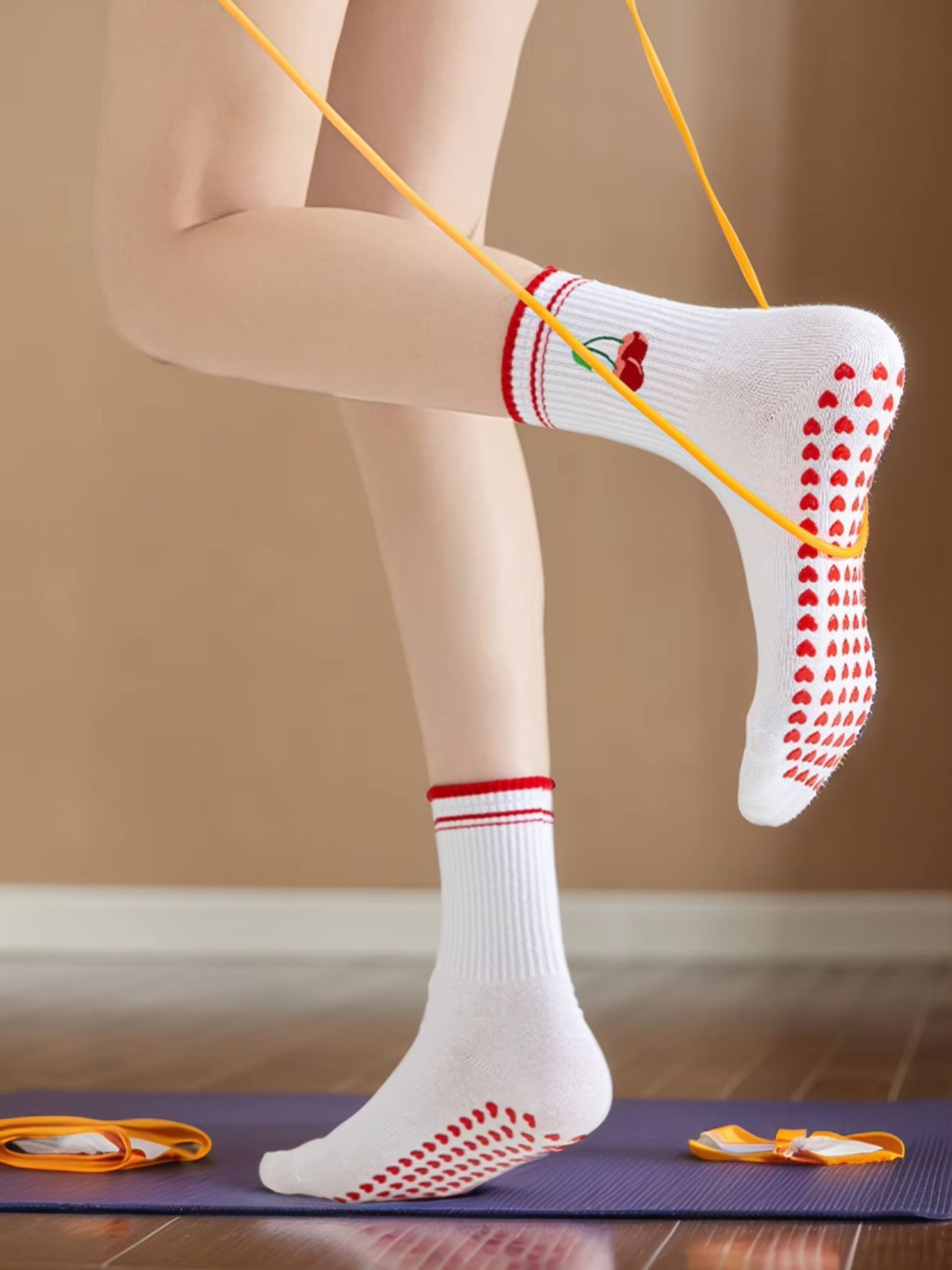 Pilates With Yoga - ถุงเท้าโยคะมืออาชีพข้ามพรมแดน 1 คู่, ถุงเท้าฝ้ายแบบมีสายรัดซิลิโคนกันลื่นสำหรับพิลาทิส ฟิตเนส และเต้นรำ